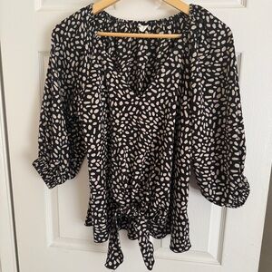 Tyche Black and Cream Patterned Blouse